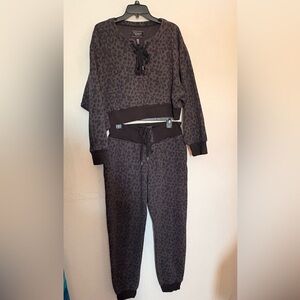 Victorias Secret Lace-up Leopard Lounge cropped and high waisted Set